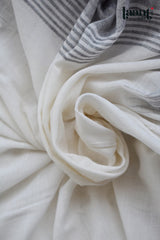 Splash in black and white